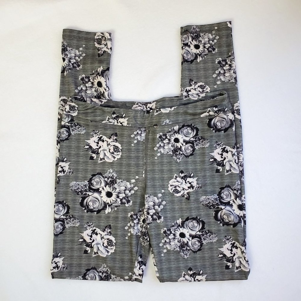 SO yoga Womens Size Medium Stretch Yoga Stretch Pants Floral Athletic Leggings